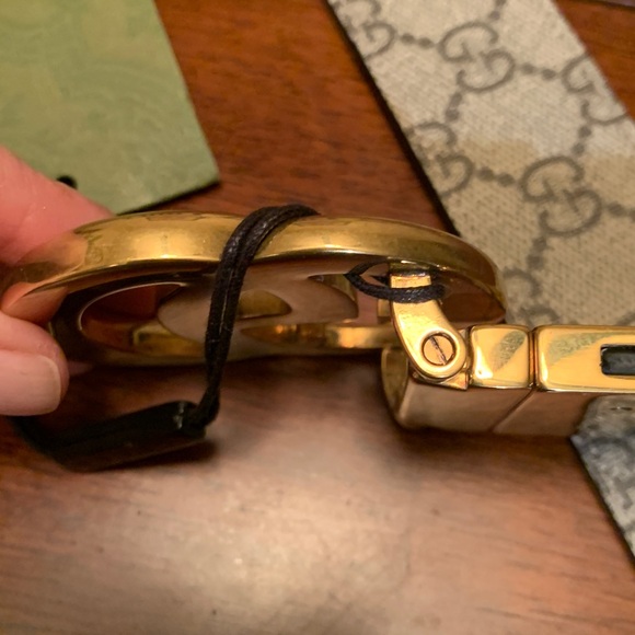 Brand new with tags authentic Gucci belt 95 sm/ 30 must have for collectors!